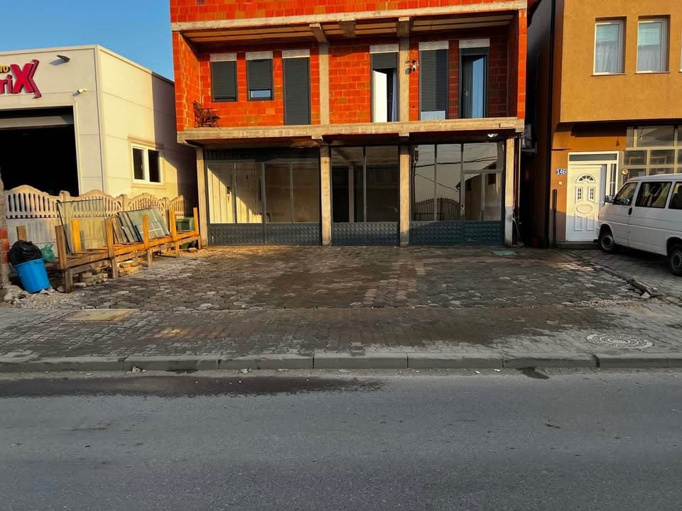 📍 LOKAL ME QERA – RR. ASLLAN PIREVA, KODRA E TRIMAVE