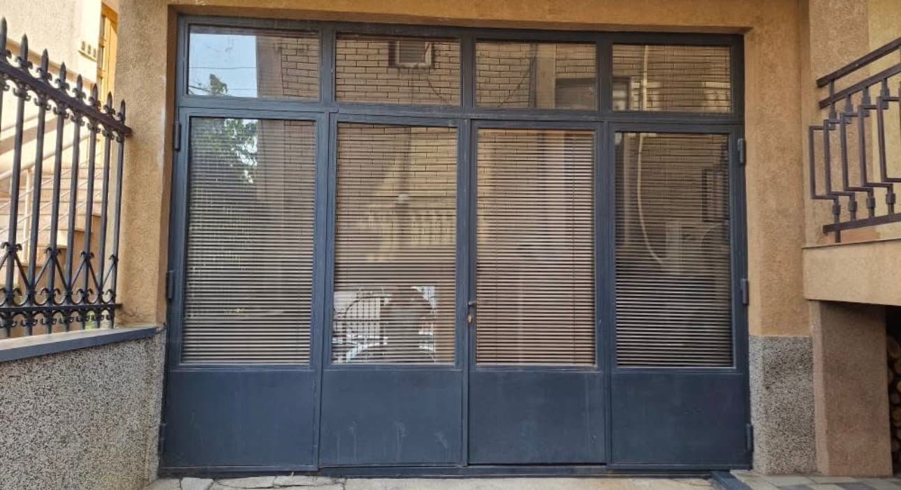 Lokal me qira te ish restaurant Davidoffi