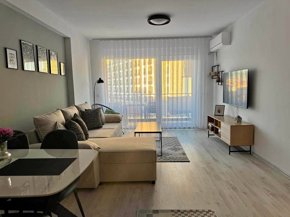 🏡 Banesë me Qira | Tophane, Prishtinë