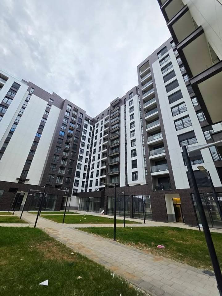 🏡 Banesë Moderne me Qira – Grand Tower, Prishtina e Re