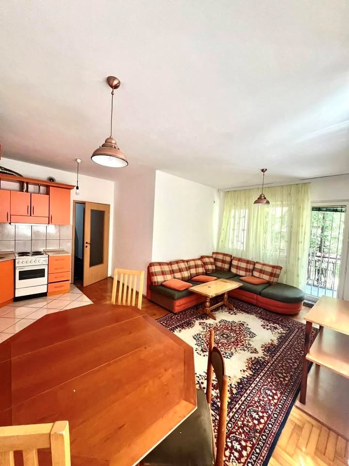 🏡 BANESË ME QIRA – RR. HAJRULLA ABDULLAHU