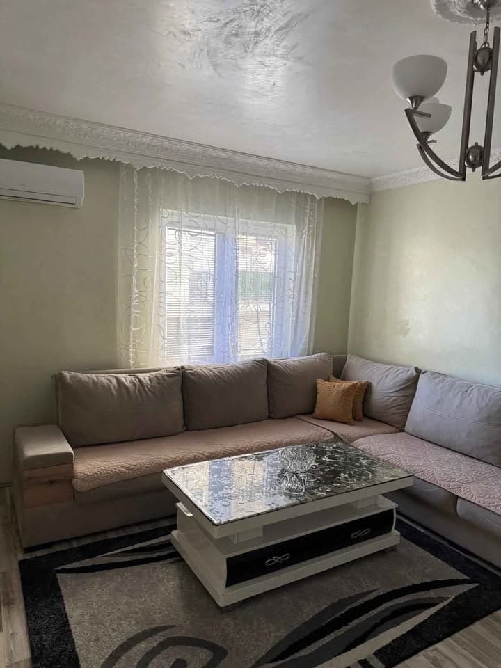 🏡 BANESË ME QIRA – LAGJEN E MUHAXHERËVE