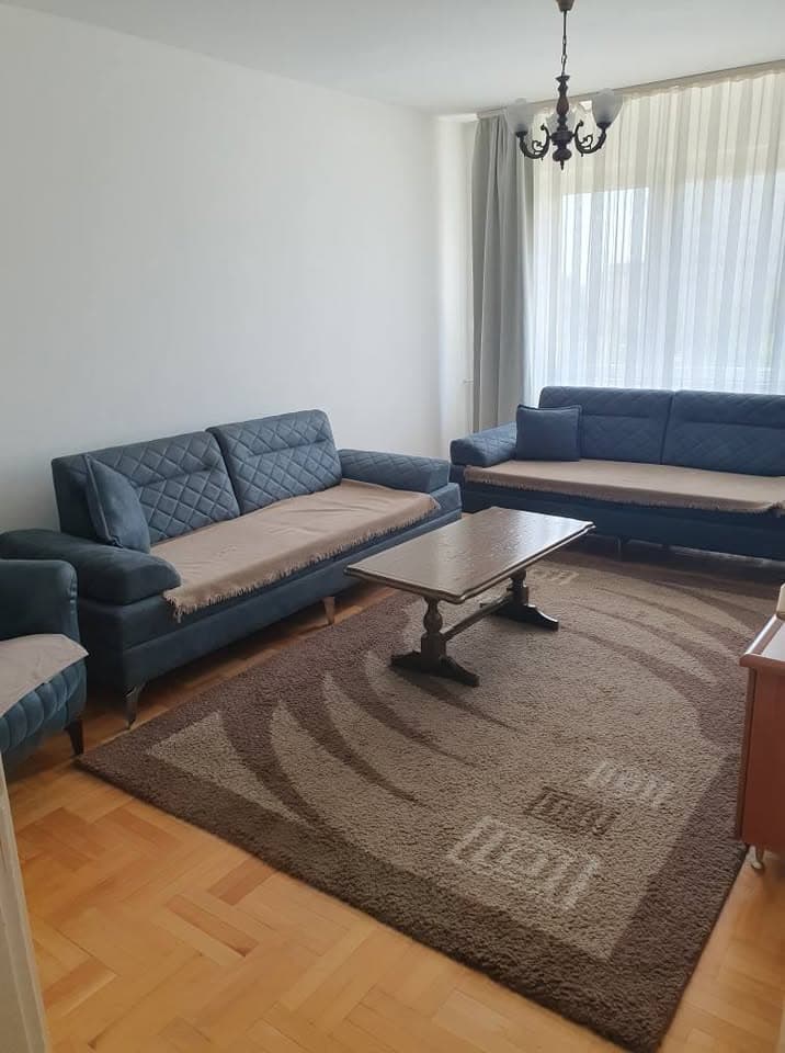 Banes me qera Bregu i Diellit